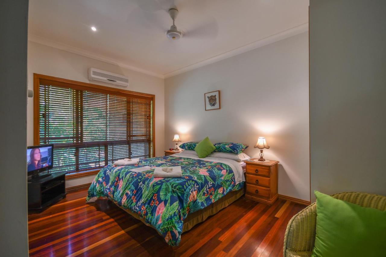 Hibiscus Lodge Bed & Breakfast Wongaling Beach Dış mekan fotoğraf