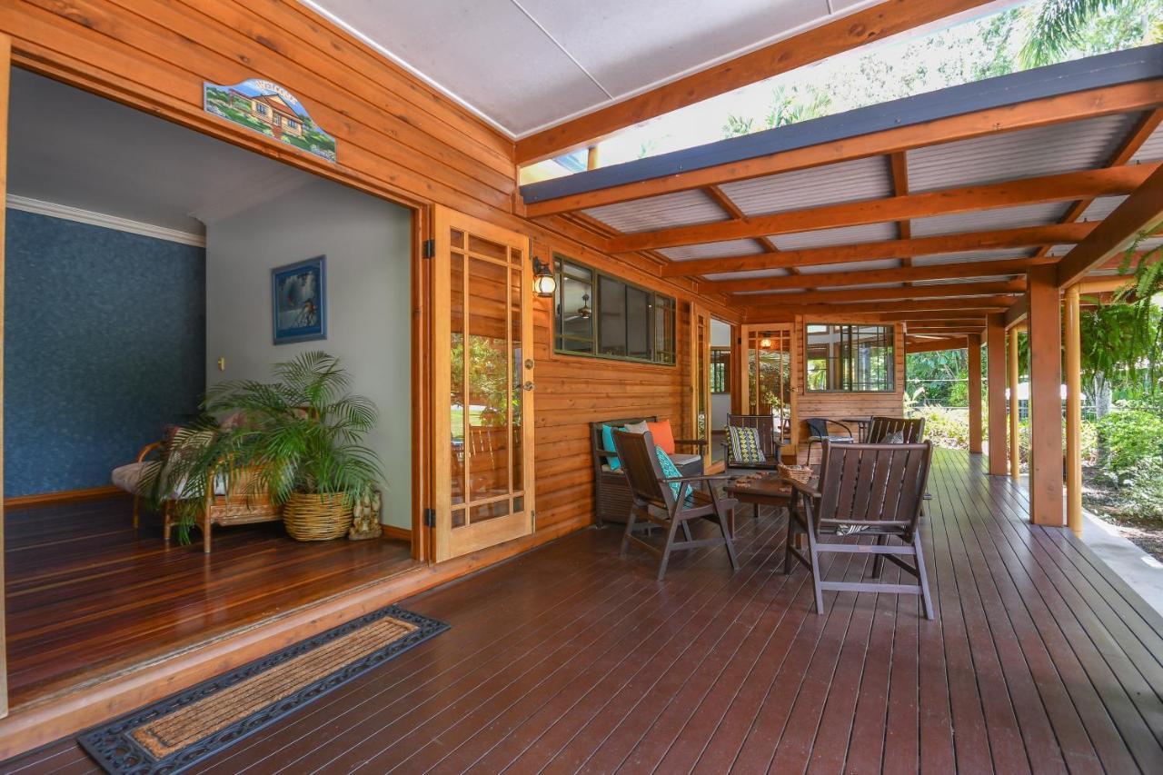 Hibiscus Lodge Bed & Breakfast Wongaling Beach Dış mekan fotoğraf